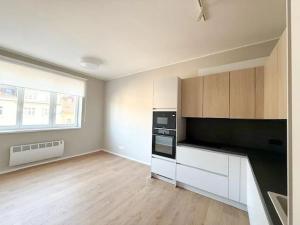 Pronájem bytu 2+kk, Praha - Břevnov, Bělohorská, 60 m2