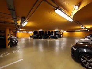 Pronájem bytu 3+1, Praha - Smíchov, Štefánikova, 129 m2