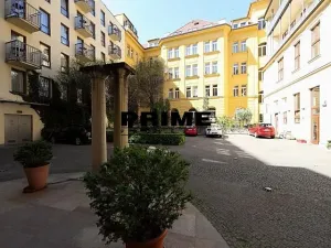 Pronájem bytu 3+1, Praha - Smíchov, Štefánikova, 129 m2