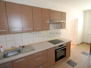 Prodej bytu 3+1, Praha - Stodůlky, Běhounkova, 75 m2