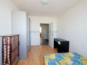 Prodej bytu 3+1, Praha - Stodůlky, Běhounkova, 75 m2