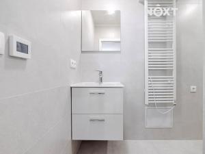 Prodej bytu 1+kk, Praha - Zbraslav, Elišky Přemyslovny, 43 m2