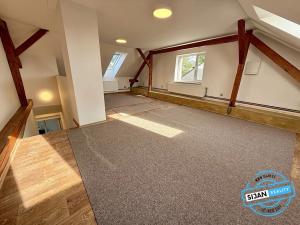 Pronájem bytu 2+kk, Opava, Vodárenská, 105 m2
