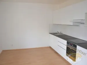 Pronájem bytu 2+kk, Praha - Kyje, Blatská, 35 m2