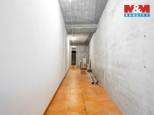 Pronájem obchodního prostoru, Okrouhlo, 1076 m2