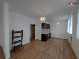 Pronájem bytu 2+kk, Humpolec, Nerudova, 37 m2