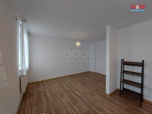 Pronájem bytu 2+kk, Humpolec, Nerudova, 37 m2