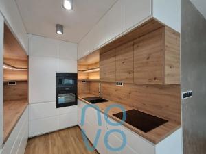 Pronájem bytu 2+kk, Praha - Vysočany, Bassova, 41 m2