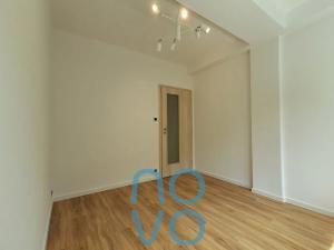 Pronájem bytu 2+kk, Praha - Vysočany, Bassova, 41 m2