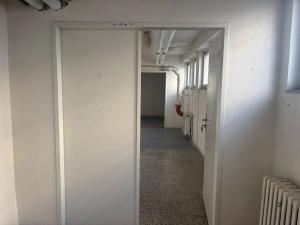 Pronájem skladu, Brno, Hněvkovského, 23 m2