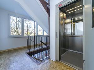 Pronájem bytu 3+kk, Praha - Kobylisy, Mirovická, 68 m2