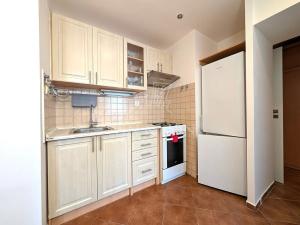 Pronájem bytu 2+kk, Praha - Chodov, Křejpského, 42 m2