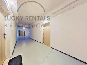 Pronájem bytu 2+kk, Praha - Prosek, Litoměřická, 42 m2