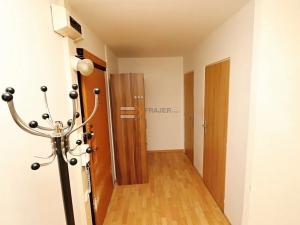 Prodej bytu 3+kk, Praha - Řepy, Nevanova, 68 m2