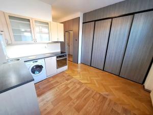 Pronájem bytu 1+1, Hradec Králové, Horova, 45 m2
