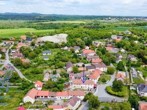 Prodej komerční nemovitosti, Střemy, 410 m2