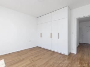 Pronájem bytu 2+kk, Praha - Nusle, Závišova, 54 m2