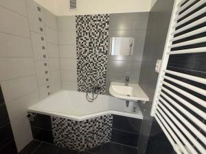 Pronájem bytu 2+1, Starý Plzenec, 69 m2