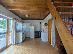 Prodej chaty, Káraný, 85 m2