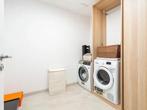 Pronájem bytu 4+kk, Praha - Dejvice, Pod Juliskou, 114 m2