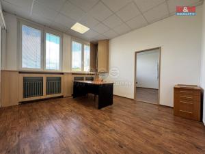Pronájem kanceláře, Most - Souš, Jezerní, 240 m2