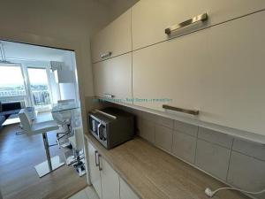 Pronájem bytu 2+kk, Praha - Kobylisy, Kyselova, 44 m2