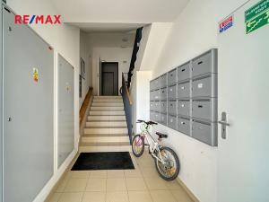 Pronájem bytu 2+kk, Milovice, Slepá, 38 m2