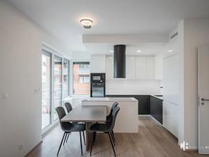Pronájem bytu 3+kk, Praha - Chodov, Drahňovická, 91 m2