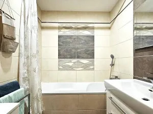 Pronájem bytu 3+1, Přelouč, náměstí 17. listopadu, 81 m2