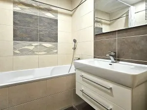 Pronájem bytu 3+1, Přelouč, náměstí 17. listopadu, 81 m2