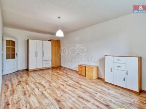 Prodej bytu 2+1, Chomutov, Dřínovská, 61 m2