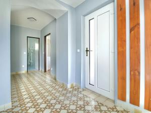 Pronájem rodinného domu, Kamýk nad Vltavou, 550 m2