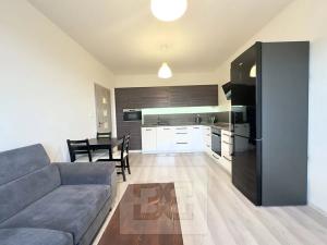 Pronájem bytu 2+kk, Milovice, Slepá, 42 m2
