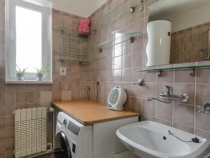 Prodej bytu 3+1, Hrádek, Družstevní, 75 m2