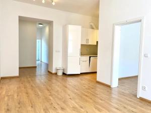 Pronájem bytu 2+kk, Praha - Smíchov, Na Celné, 55 m2