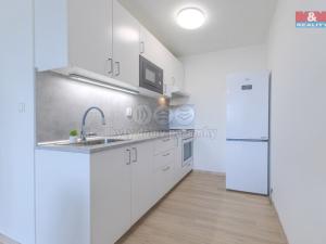 Prodej bytu 2+kk, Praha - Řepy, Makovského, 45 m2