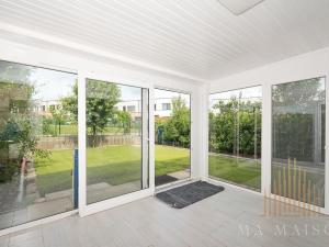 Pronájem rodinného domu, Praha - Březiněves, Na poli, 150 m2