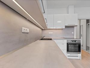 Pronájem bytu 1+kk, Zlín, Hřebíčkova, 30 m2
