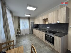 Pronájem bytu 3+1, Louny, Osvoboditelů, 80 m2