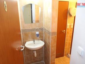 Pronájem obchodního prostoru, Zdice, Čs. armády, 18 m2