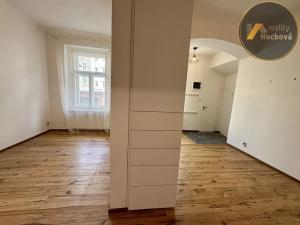 Pronájem bytu 4+kk, Praha - Vršovice, Charkovská, 74 m2
