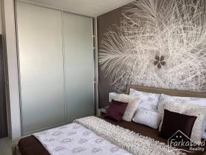 Pronájem bytu 2+kk, Olomouc, Novosadský dvůr, 60 m2
