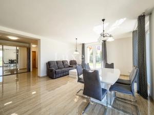 Pronájem rodinného domu, Červený Újezd, U Zvonice, 160 m2