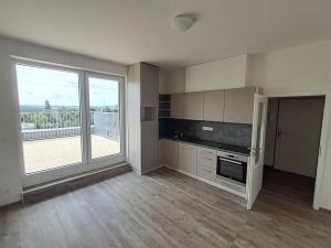 Pronájem bytu 2+kk, Praha - Hloubětín, Za černým mostem, 43 m2