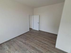 Pronájem bytu 2+kk, Praha - Hloubětín, Za černým mostem, 43 m2
