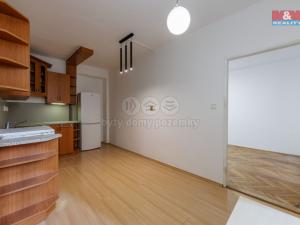 Pronájem bytu 2+1, Karlovy Vary, nábřeží Jana Palacha, 52 m2