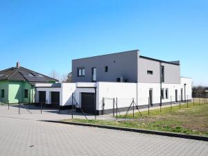 Prodej bytu 5+kk, Lázně Toušeň, Nad Tratí, 196 m2