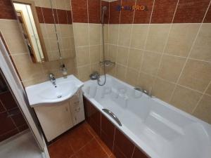 Prodej bytu 2+kk, Praha, Nad statkem, 190 m2