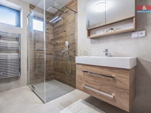 Prodej rodinného domu, Kamenice nad Lipou, Dobšova, 210 m2