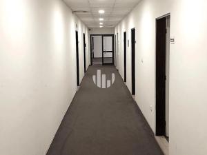 Pronájem kanceláře, Praha - Libeň, Na žertvách, 5500 m2